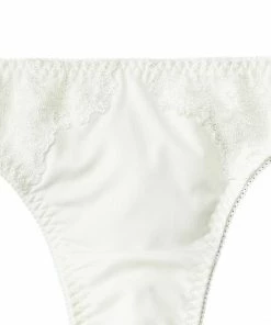 Aimerfeel Elegant Lace Thong Panty PANTIES