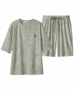 Aimerfeel SLEEP Pile Short Sleeve Top-Bottom Set With Unisex Sizing