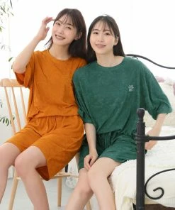 Aimerfeel SLEEP Pile Short Sleeve Top-Bottom Set With Unisex Sizing