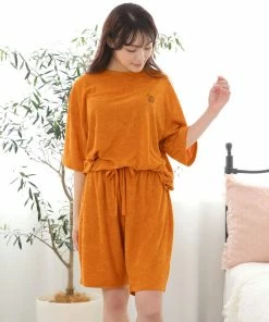 Aimerfeel SLEEP Pile Short Sleeve Top-Bottom Set With Unisex Sizing